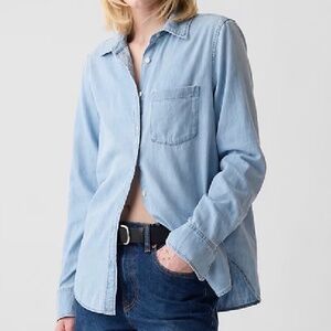 Gap Blue Chambray Denim Button shirt